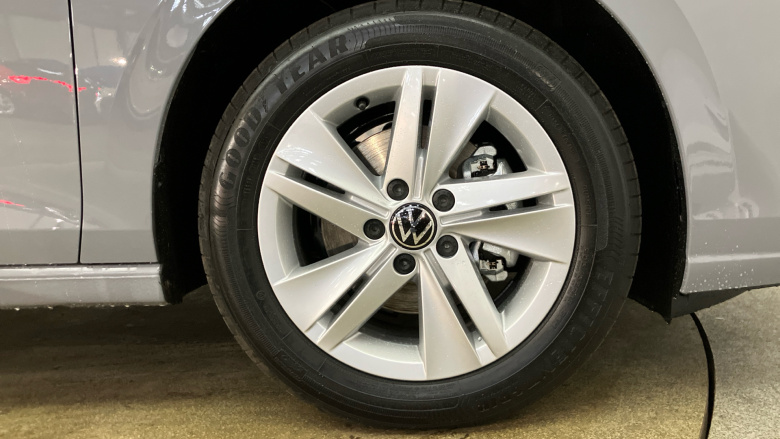 Volkswagen Golf 1.5 TSI Life 5dr Petrol Hatchback